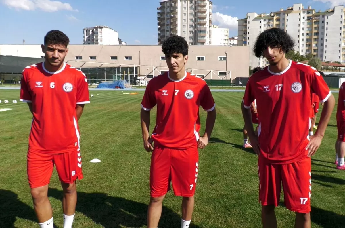 Erciyes 38 Futbol Kulübü, kadrosunu güçlendiriyor