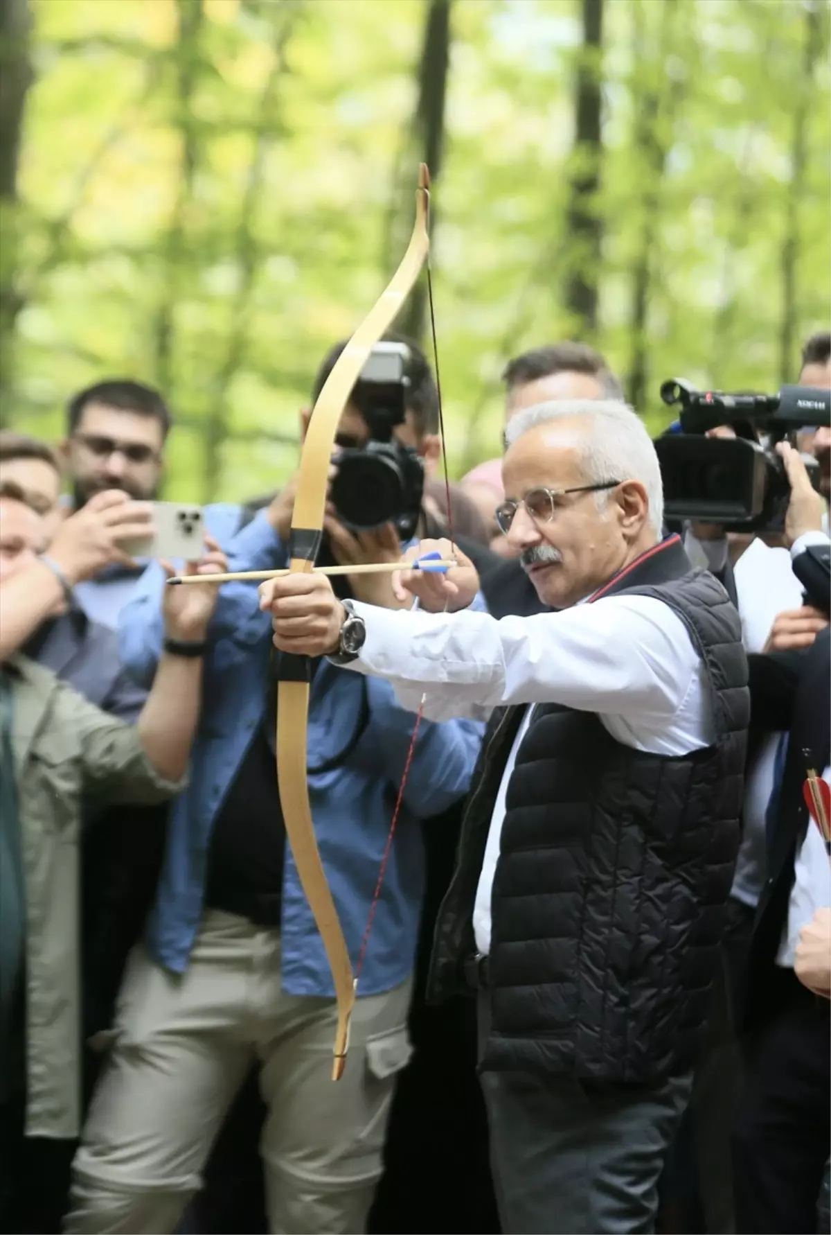 Ulaştırma Bakanı Uraloğlu’ndan Gençlere Sosyal Medya Uyarısı ve Yatırım Vurgusu