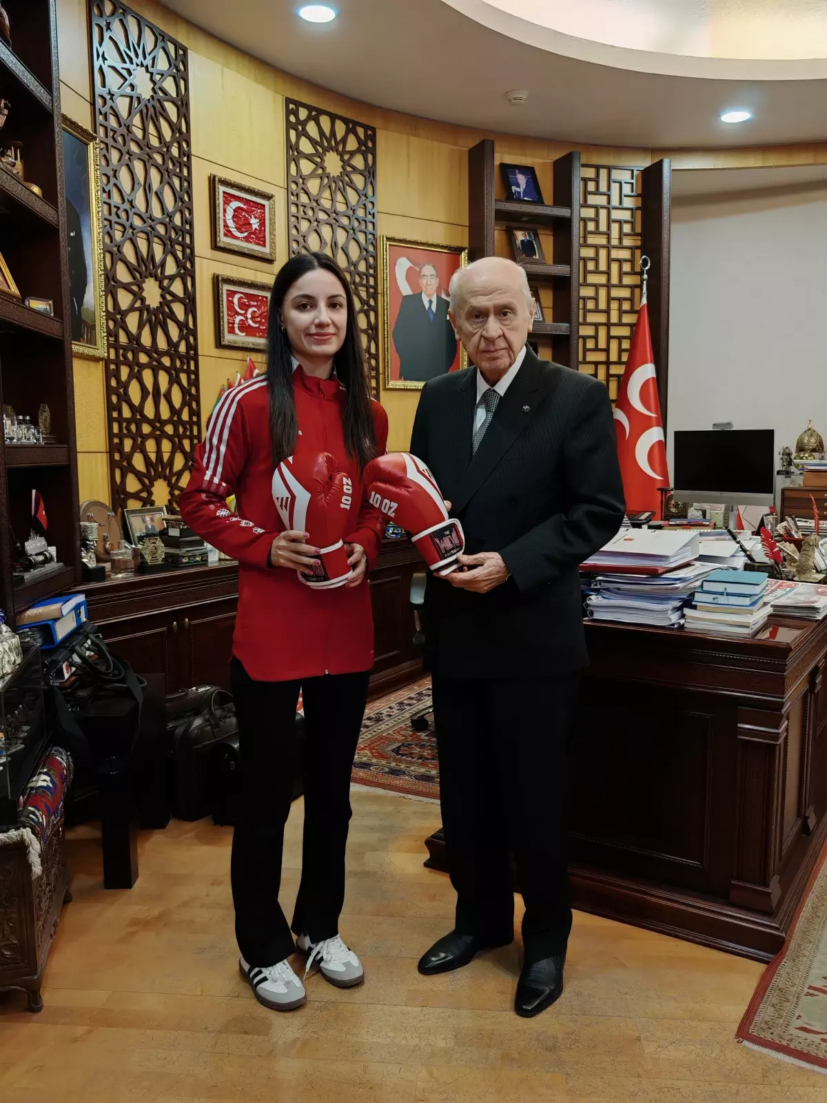 Devlet Bahçeli, Avrupa 3’üncüsü Aybüke Kılınç’ı kabul etti