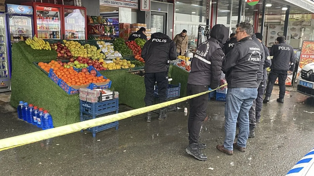 Yer Rize: Oğlunu darp eden market çalışanına kurşun yağdırdı!